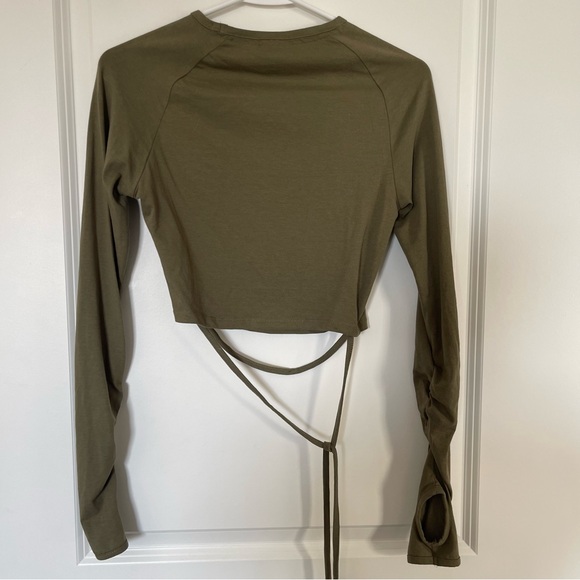 Gymshark Top - Picture 2 of 5